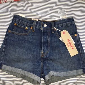 Levi’s high rise wedgie fit jean shorts
